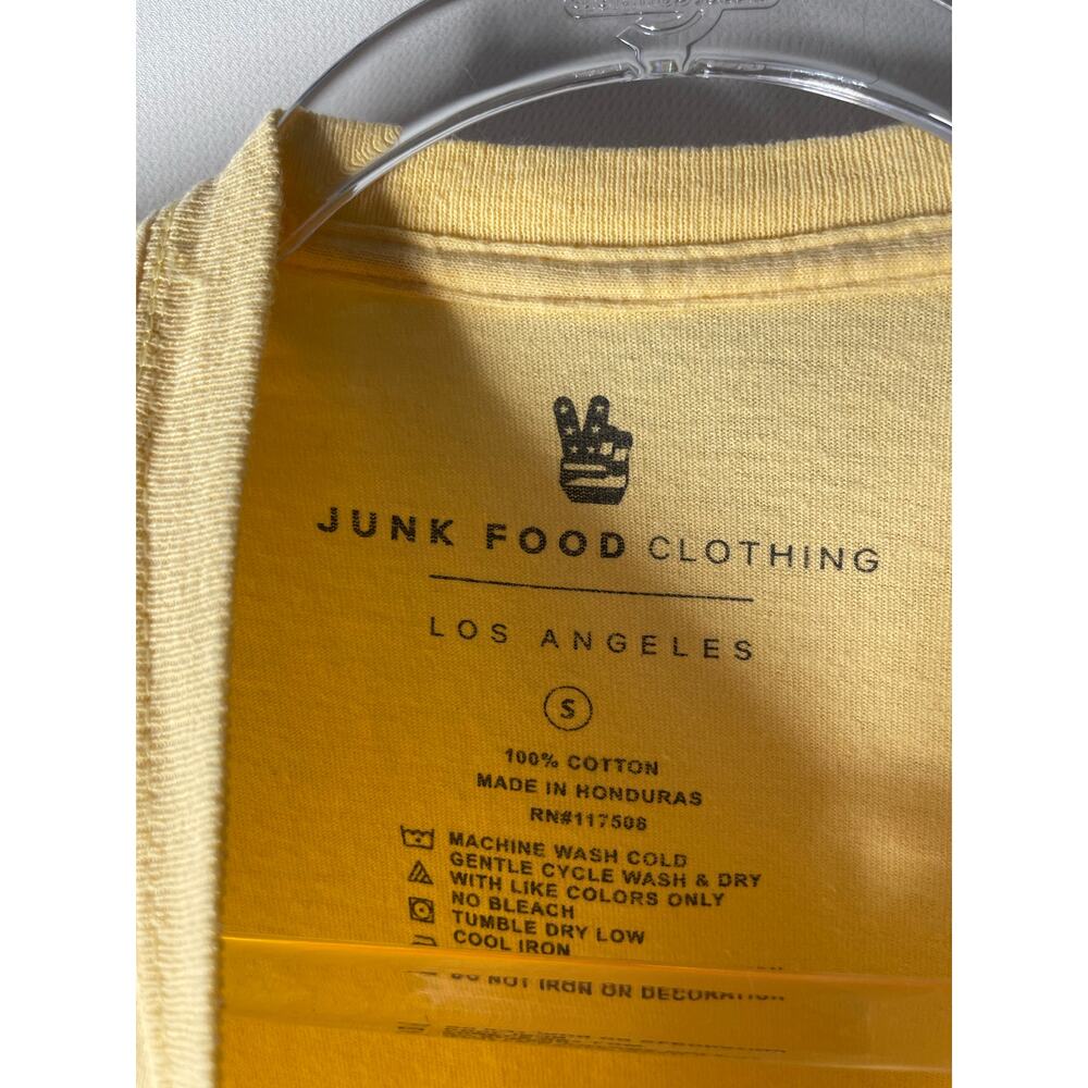 Junk Food Frida Kahlo Short Sleeve T-shirt Yellow Graphic tee Size Small - Picture 3 of 4